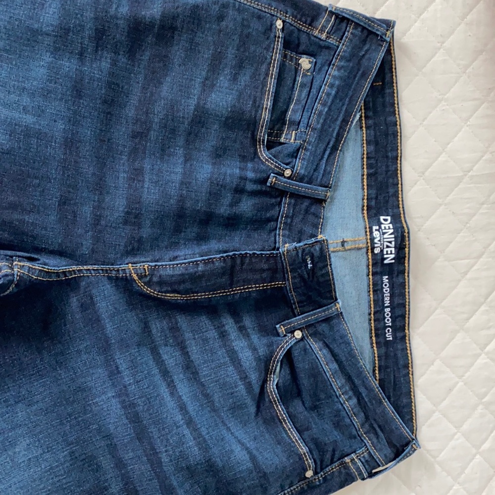 Women's jeans